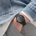 Hamilton Khaki Field H70665130 (2026) - Zwart wijzerplaat 42mm Titanium (2/6)