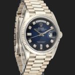Rolex Day-Date 36 128239 (2019) - Blue dial 36 mm White Gold case (4/8)