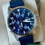 IWC Pilot Chronograph IW388101 (2022) - Blue dial 41 mm Steel case (1/6)
