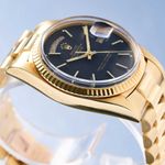 Rolex Day-Date 36 18038 (1974) - Black dial 36 mm Yellow Gold case (3/8)