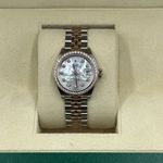 Rolex Lady-Datejust 279381RBR (2024) - Pearl dial 28 mm Steel case (5/8)