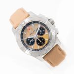 Breitling Avenger AB0147101A1X1 (2025) - Beige dial 44 mm Steel case (2/8)