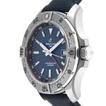 Breitling Avenger A32320101C1X1 (2025) - Blue dial 44 mm Steel case (4/7)