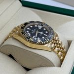 Rolex GMT-Master II 126718grnr (2024) - Black dial 40 mm Yellow Gold case (6/10)