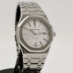 Audemars Piguet Royal Oak Selfwinding 15400ST.OO.1220ST.02 (Unknown (random serial)) - White dial 41 mm Steel case (1/1)