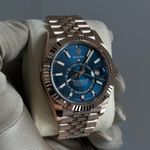 Rolex Sky-Dweller 336935 (2026) - 42mm Roségoud (7/8)