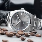 Rolex Oyster Perpetual 39 114300 - (2/8)