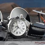 Breitling Wings Lady A66050 (2000) - Silver dial 37 mm Steel case (2/8)