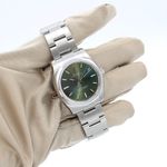 Rolex Oyster Perpetual 34 114200 (Unknown (random serial)) - Green dial 34 mm Steel case (3/4)