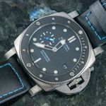 Panerai Luminor Submersible PAM00683 (2022) - Black dial 42 mm Steel case (1/8)