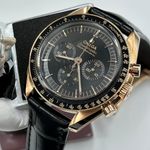 Omega Speedmaster Professional Moonwatch 310.63.42.50.01.001 (2024) - Black dial 42 mm Rose Gold case (1/8)