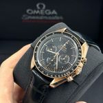 Omega Speedmaster Professional Moonwatch 310.63.42.50.01.001 (2024) - Black dial 42 mm Rose Gold case (3/8)