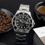 Rolex Sea-Dweller 126600 (Unknown (random serial)) - Black dial 43 mm Steel case (3/8)