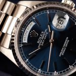 Rolex Day-Date 36 18239 (1991) - Blue dial 36 mm White Gold case (2/8)