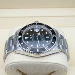 Rolex Submariner Date 16610 (1997) - Black dial 40 mm Steel case (3/7)