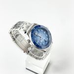 Omega Seamaster Diver 300 M 210.30.42.20.03.003 (2024) - Blue dial 42 mm Steel case (3/4)