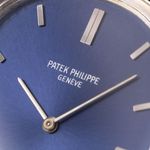 Patek Philippe Golden Ellipse 5738/1R-001 (Unknown (random serial)) - Black dial 35 mm Rose Gold case (2/8)