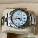 Rolex Explorer II 226570 (2024) - 42 mm Steel case (5/7)