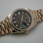 Rolex Day-Date 36 128235 (2021) - Brown dial 36 mm Rose Gold case (2/5)