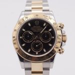 Rolex Daytona 116523 (2015) - Zwart wijzerplaat 40mm Goud/Staal (2/8)