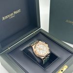 Audemars Piguet Royal Oak Chronograph 26715OR.ZZ.1356OR.01 (2024) - Zilver wijzerplaat 38mm Roségoud (3/8)