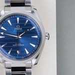 Omega Seamaster Aqua Terra 220.10.41.21.03.001 (2025) - Blue dial 41 mm Steel case (5/8)