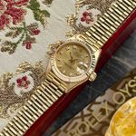 Rolex Lady-Datejust 69178 (1988) - Gold dial 26 mm Yellow Gold case (4/8)