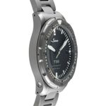 Sinn Unknown 1052.010 (Unknown (random serial)) - Black dial 42 mm Titanium case (7/8)