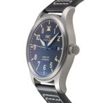 IWC Pilot Mark IW327006 (2019) - Black dial 40 mm Titanium case (6/8)