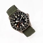 Tudor Pelagos 2542G257NU (2025) - Black dial 42 mm Titanium case (2/8)