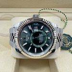 Rolex Sky-Dweller 336934 (2024) - Groen wijzerplaat 42mm Goud/Staal (4/8)