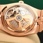 Rolex Land-Dweller 36 127235 (2025) - White dial 36 mm Rose Gold case (9/16)