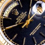 Rolex Day-Date 36 18038 (1981) - 36 mm Yellow Gold case (2/8)