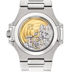 Patek Philippe Nautilus 5726/1A-014 (2023) - Blue dial 41 mm Steel case (2/3)