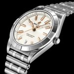 Breitling Chronomat A77310101A2A1 (2024) - White dial 32 mm Steel case (2/5)