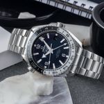 Omega Seamaster Planet Ocean 215.30.44.22.01.001 (Onbekend (willekeurig serienummer)) - Zwart wijzerplaat 44mm Staal (2/8)