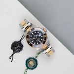 Rolex Sea-Dweller 126603 (2023) - Black dial 43 mm Gold/Steel case (2/8)