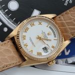 Rolex Day-Date 36 18038 (Onbekend (willekeurig serienummer)) - 36mm Geelgoud (2/8)