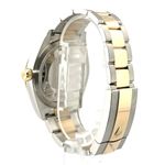 Rolex Sky-Dweller 326933 (2022) - Black dial 42 mm Gold/Steel case (7/8)