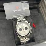 Tudor Black Bay Chrono 79360N (2025) - Black dial 41 mm Steel case (2/6)