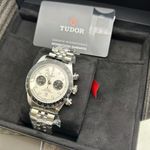 Tudor Black Bay Chrono 79360N (2025) - Black dial 41 mm Steel case (4/6)