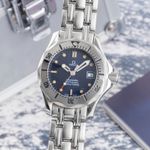 Omega Seamaster 2582.50.00 (1995) - Blue dial 28 mm Steel case (3/8)