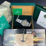 Rolex Submariner Date 16800 (1984) - Black dial 40 mm Steel case (2/7)