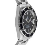 Rolex Submariner Date 16610 (1997) - Black dial 40 mm Steel case (7/8)