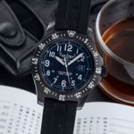 Breitling Colt X74320 (Unknown (random serial)) - Black dial 45 mm Plastic case (3/8)