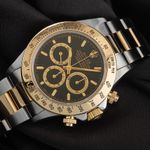 Rolex Daytona 16523 (1995) - Zwart wijzerplaat 40mm Goud/Staal (3/8)