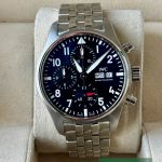 IWC Pilot Chronograph IW388113 (2025) - Zwart wijzerplaat 41mm Staal (2/7)