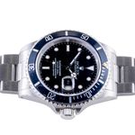 Rolex Submariner Date 16610 (1995) - Black dial 40 mm Steel case (6/8)