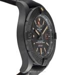 Breitling Avenger Blackbird 44 V1731110/BD74 (Unknown (random serial)) - Black dial 44 mm Titanium case (6/8)