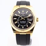 Rolex Sky-Dweller 326238 (2023) - Black dial 42 mm Yellow Gold case (1/1)